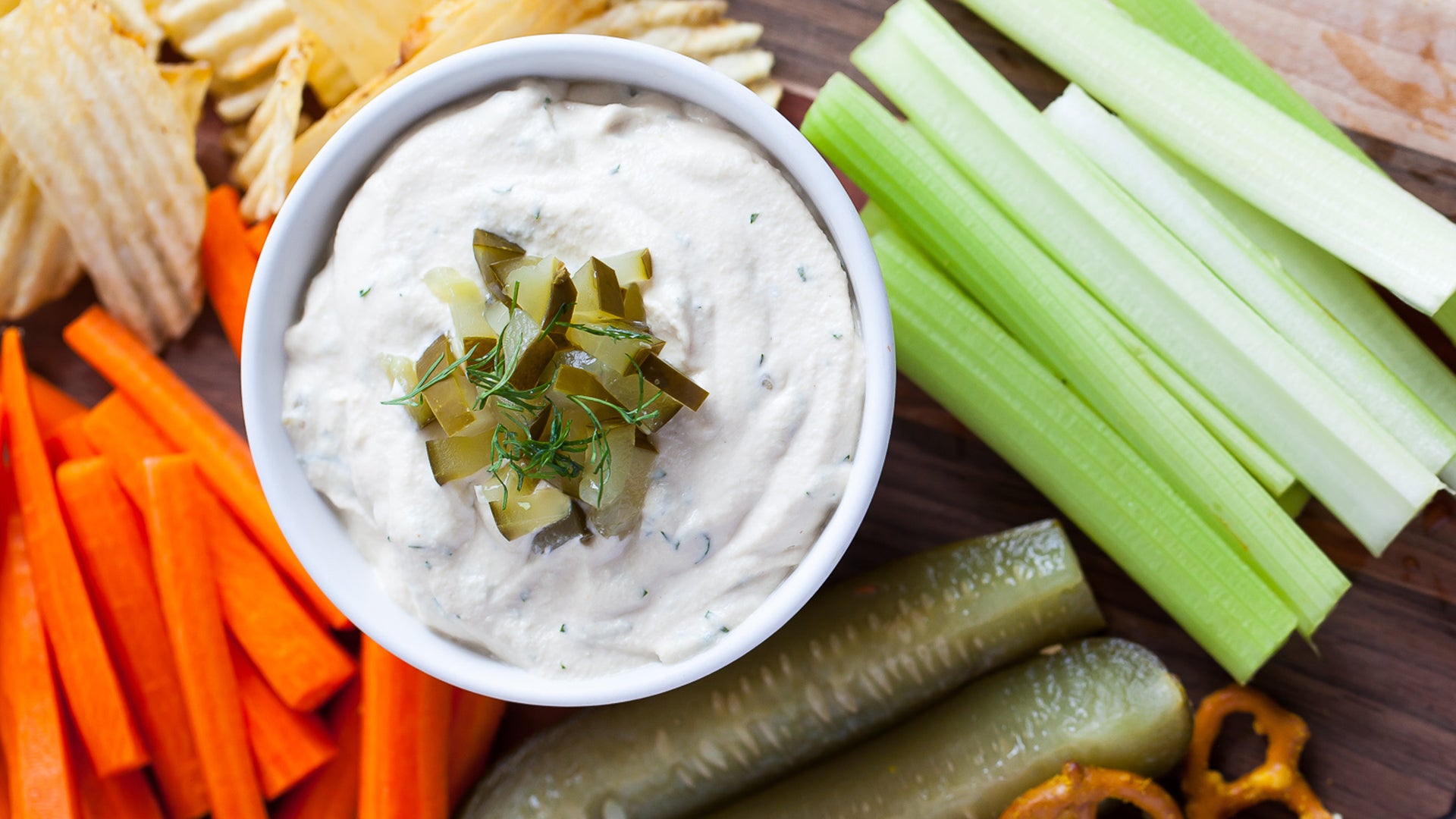 Vegan Dill Pickle Dip